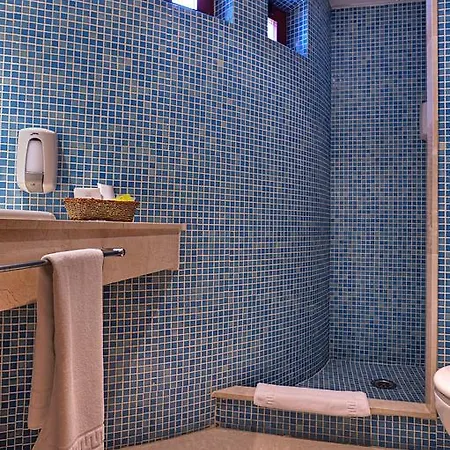 Hotel Tocina Business