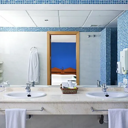 Hotel Tocina Business 3*